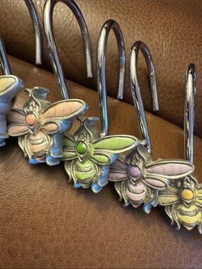 Set of 12 pastel color bee 🐝 decorative shower hooks